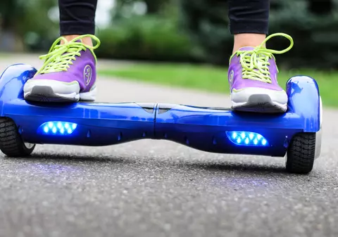 Ce este hoverboard-ul - cum funcționează și cum îl alegi