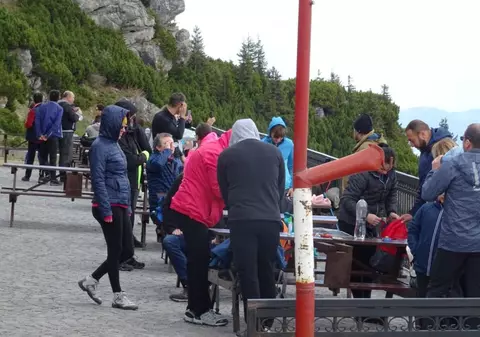 Turiștii au asaltat Ceahlăul fără nici o măsură de protecție. Șeful Salvamont Neamț:  „Vorbesc despre Oculta Mondială, despre antenele 5G”