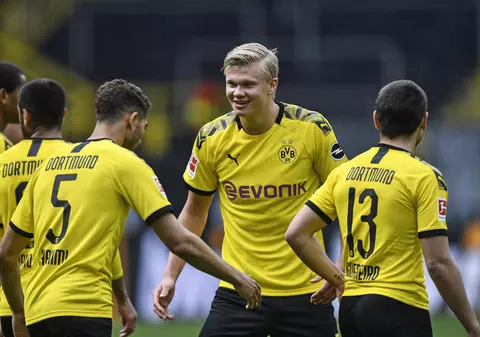 Azi s-a reluat Bundesliga. Borussia Dortmund, victorie categorică în derby-ul cu Schalke. Haaland a marcat primul gol în pandemie