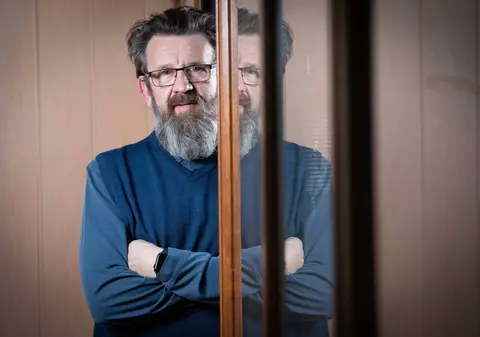 Ce se întâmplă cu actorul Adrian Titieni după divorț. “Încerc să cern sentimentul dragostei”