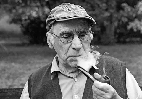 A murit Dumitru Carabăţ, fondatorul şcolii româneşti de scenaristică, premiat la Cannes pentru “Codine”