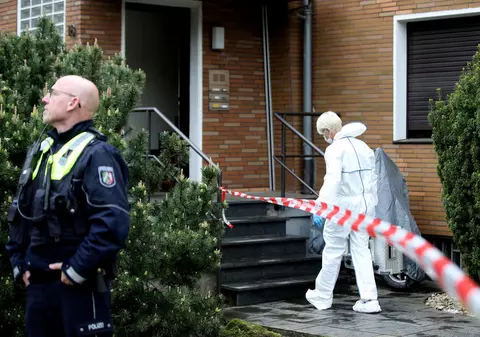 Arme şi explozibili, în locuinţa unui soldat al forţelor speciale germane