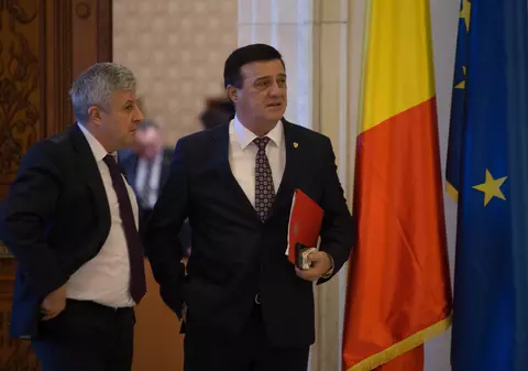 Pesediștii Iordache și Bădălău vor să scoată din lege probele foto și video împotriva polițiștilor bătăuși: „Conduita sfidătoare a cetățenilor a crescut prea mult”