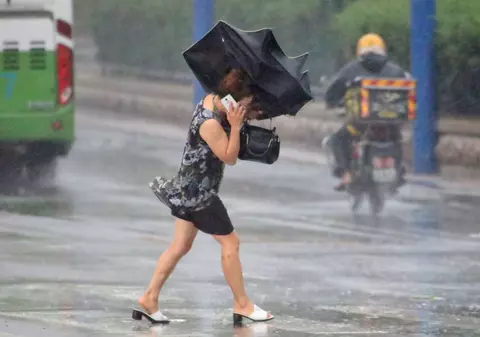 Prognoza meteo pentru 19 mai. Vremea este instabilă și se vor semnala averse