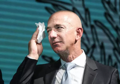 Cu cât au crescut averile celor mai bogați miliardari americani în pandemie