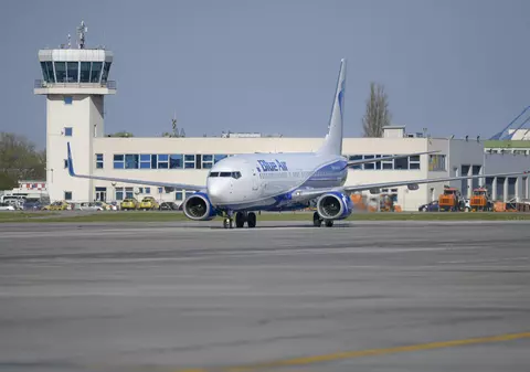 Un număr de 277 de români din Franța și Marea Britanie au revenit în țară