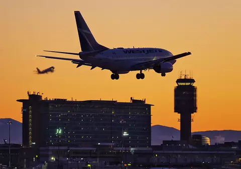 Deutsche Welle: Cum arată călătoriile cu avionul pe timp de pandemie