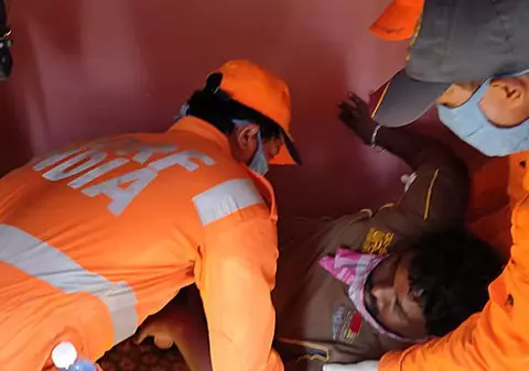 13 morţi şi 800 de intoxicați după o scurgere de gaze de la o fabrică de polistiren din India