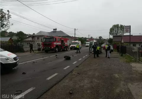 Două victime încarcerate, în urma unui accident produs în județul Neamț