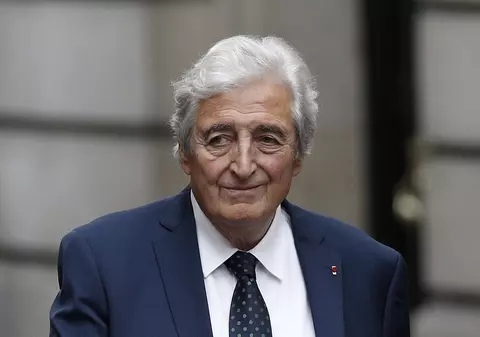 A murit Jean-Loup Dabadie. Scriitorul francez avea 81 de ani