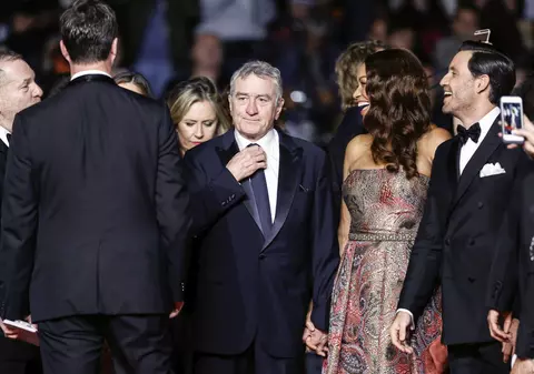 Apel “împotriva revenirii la normalitate”, lansat de 200 de savanți și artiști, printre care De Niro, Madonna și Radu Mihăileanu