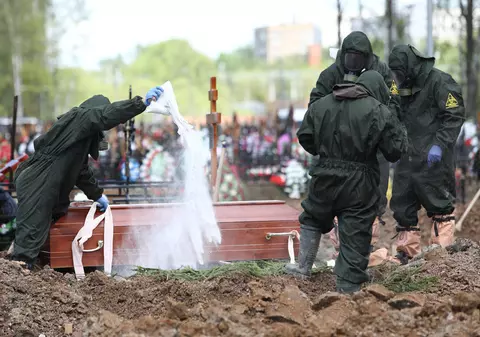 Rusia a înregistrat un număr record de decese într-o singură zi