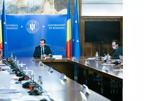 Guvernul plăteşte 45% din salariul de bază pentru cei care revin la muncă, din şomaj tehnic. Persoanele nou angajate primesc 2.500 de lei, lunar, timp de un an