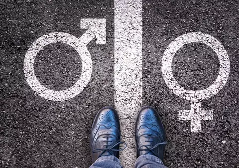 Ungaria a interzis schimbarea sexului în actul de identitate