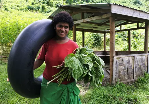 Doi porci pentru o barcă, drumuri plătite cu zarzavat. Locuitorii din Fiji fac troc ca să supraviețuiască, după ce criza COVID i-a lăsat șomeri