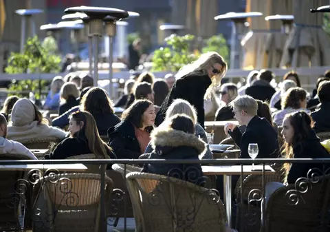 Suedia ține epidemia sub control. Rata de contagiune este sub 1