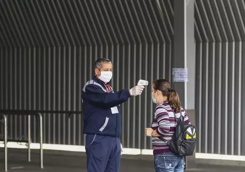 Vid legislativ: Oamenii nu pot fi obligaţi să accepte „termometrizarea”, nici să poarte masca în magazine