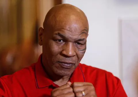 “Am revenit”, anunță Mike Tyson, fostul campion mondial al greilor