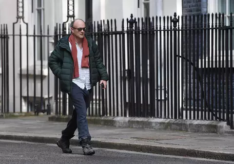 Un consilier al lui Boris Johnson, suspectat că a încălcat măsurile de izolare. ”Va trebui să demisioneze”
