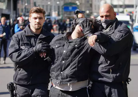 Poliția germană a operat arestări în rândul manifestanților care au protestat la Berlin, de Ziua Muncii
