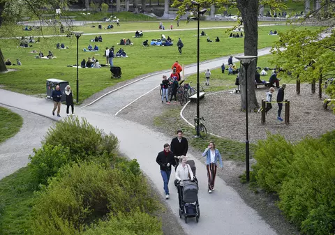 Suedia își cere scuze pentru că nu a reușit să-și protejeze bătrânii în lupta cu COVID: „Este un eşec pentru întreaga noastră societate”