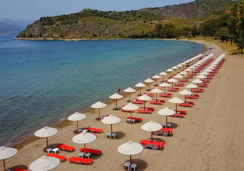 Lista celor 19 țări care vor putea trimite turiști în Grecia din 15 iunie. România se află printre ele