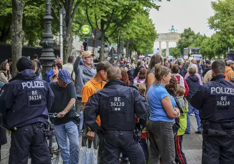60 de arestări la Berlin, în timpul protestelor împotriva restricțiilor cauzate de coronavirus