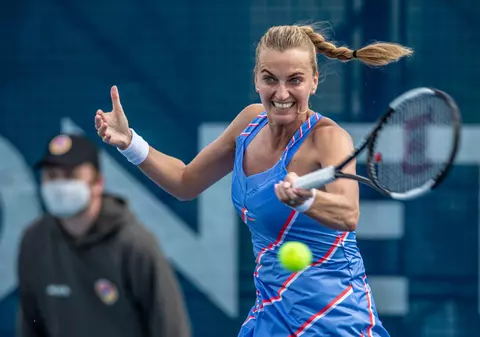 VIDEO | Tenisul a ieșit din carantină. Kvitova şi Muchova, în finala unui turneu demonstrativ de tenis organizat în Cehia