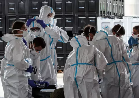 Autorităţile landului german Renania de Nord-Westfalia iau în calcul o posibilă reinstalare a izolării regionale