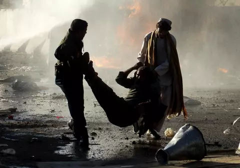 Zeci de morți și de răniți în Afganistan, după un atac asupra unei piețe de animale