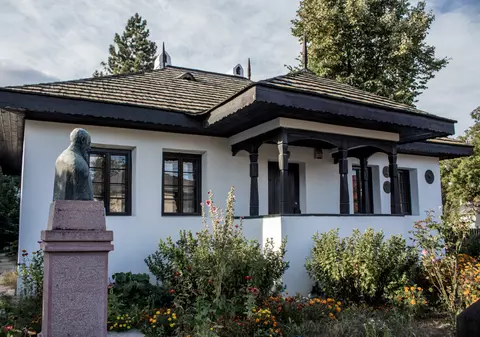 Casa Memorială “Nicolae Iorga” din Botoșani, închisă la 149 de ani de la naşterea istoricului, din lipsa materialelor sanitare. Explicația directorului Muzeului Județean