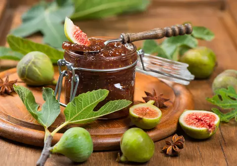 Dulceață de smochine - cum păstrezi aroma proaspătă a fructelor în borcan