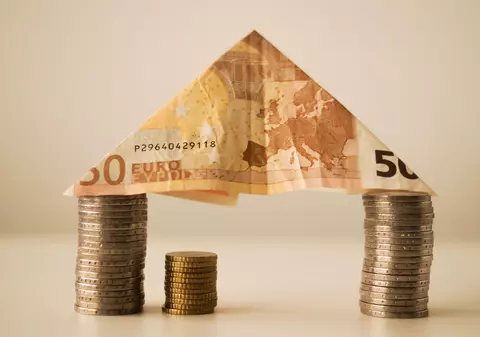 România nu a bifat niciun criteriu pentru adoptarea monedei euro. Concluziile raportului de convergență CE