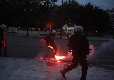 Violențe la Atena, în timpul unei demonstrații împotriva rasismului. Mai multe persoane au fost reținute