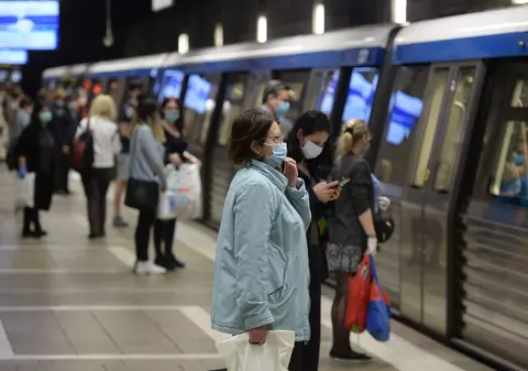 O persoană a încercat să se sinucidă la metrou. Traficul s-a reluat după o oră și jumătate