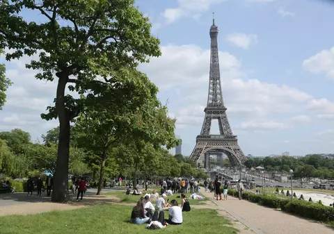 Franța ridică din 15 iunie restricțiile pentru călătorii care vin din Uniunea Europeană