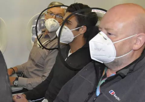 Soluția simplă găsită de o companie pentru a limita răspândirea COVID-19 în avioane