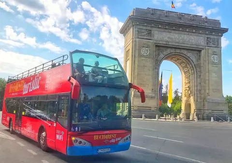 După 9 ani, linia turistică Bucharest City Tour nu va funcționa în 2020