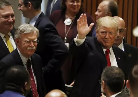 Acuzațiile unui fost consilier zguduie SUA. Portret de președinte: Trump ar fi cerut ajutorul Chinei pentru a fi reales și ar fi oferit favoruri dictatorilor