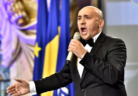 Marcel Pavel a fost externat  de la “Matei Balș”. Primul mesaj al cântărețului: ”Dumnezeu să ne ocrotească”