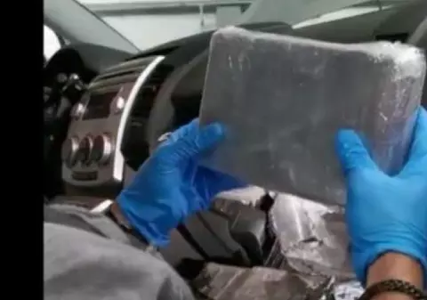 DIICOT a destructurat o grupare bănuită de operaţiuni ilegale cu substanţe psihoactive