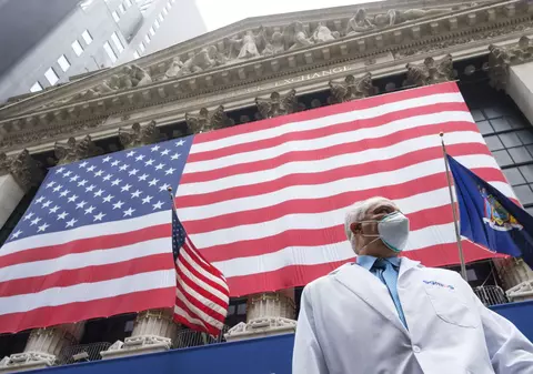 Numărul infecțiilor cu COVID crește îngrijorător în SUA, iar cifra deceselor ar putea atinge 200.000 în septembrie, spune un expert de la Harvard