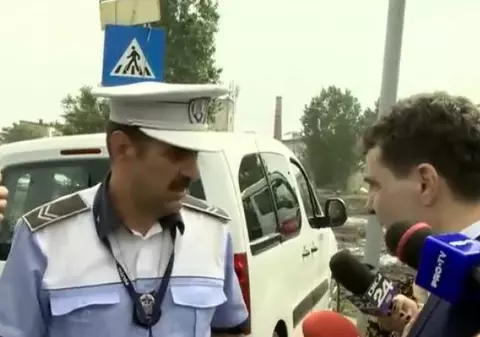 Cine este polițistul local care s-a confruntat în direct cu Nicușor Dan în conferința de presă bruiată de mașinile de salubritate. A fost condamnat pentru luare de mită