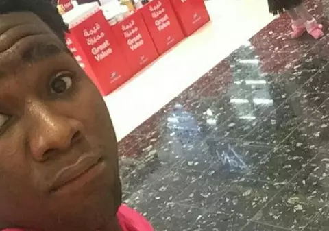 Fotbalist ghanez, blocat de coronavirus de 74 de zile pe un aeroport din India. A bătut recordul nigerienilor care au stat două luni pe aeroportul din Bangkok