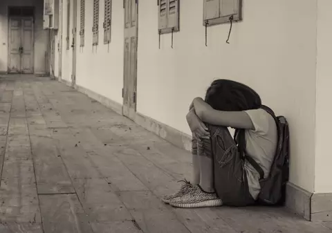 FUGARA. Soarta fetiţei de 12 ani despre care DIICOT şi trei judecători au decis că a consimţit sexul cu un adult