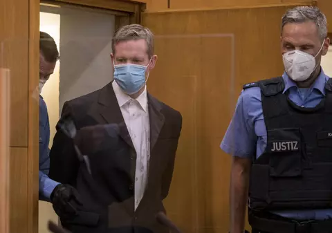 A început procesul în cazul atentatului extremist asupra politicianului german Walter Lübcke. “Se desfășoară la cel mai înalt nivel de securitate”