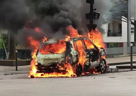 Motivul confruntărilor violente de la Dijon, dintre membrii comunității cecene și traficanții locali de droguri. ”Locuitorii au fost abandonați de autorități”