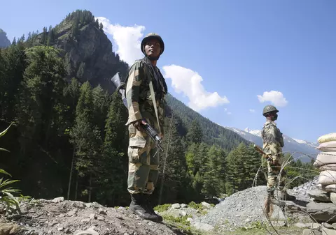 China a pierdut cel puțin 40 de soldați în confruntarea de frontieră cu India, anunță un ministru al guvernului de la New Delhi