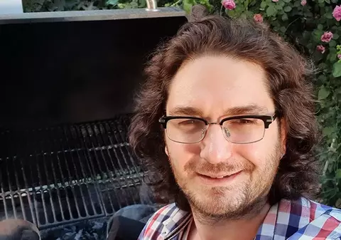 Perioadă dificilă pentru Florin Dumitrescu. A stat departe de familie în timpul filmărilor de la “Chefi la cuțite”. “De pe 19 mai dorm în canapeaua din mansardă”