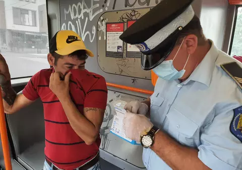 Controale masive în mijloacele de transport în comun din București. Ce au pățit cei care nu au purtat mască